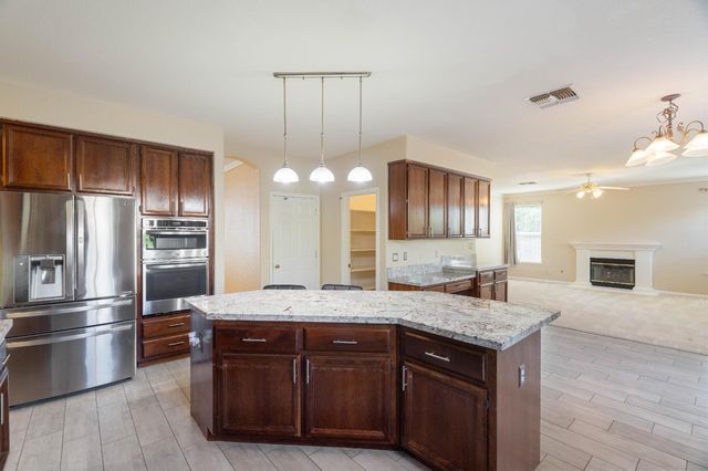 9331 Nestani Way, Elk Grove, CA 95758