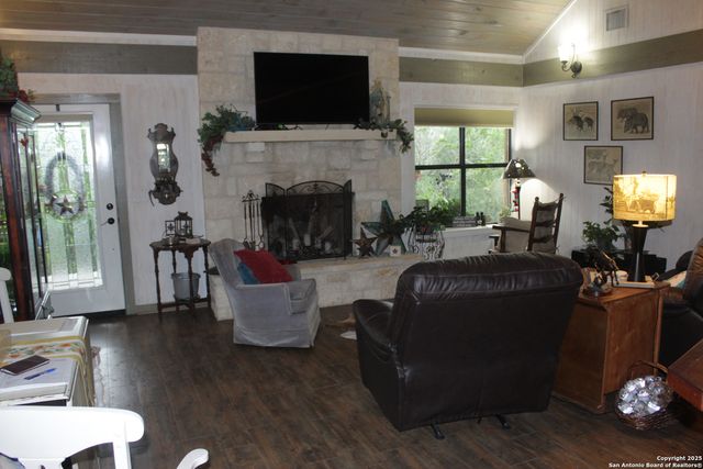 24499 HIGHWAY 8 Highway 83, Concan, TX 78801