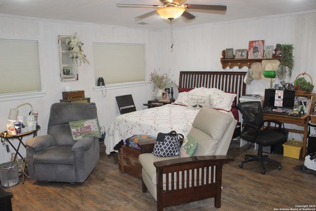 24499 HIGHWAY 8 Highway 83, Concan, TX 78801