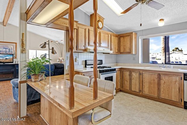 5700 W Box R Street, Tucson, AZ 85713