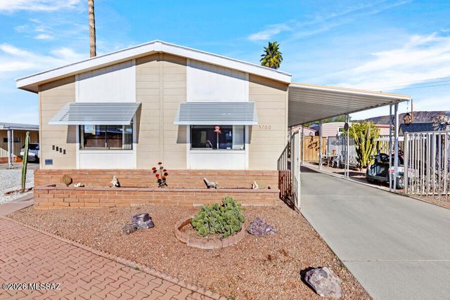 5700 W Box R Street, Tucson, AZ 85713