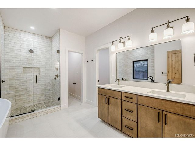 680 Lone Eagle Dr, Granby, CO 80446