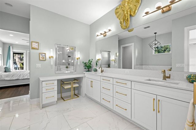 3211 MORAN ROAD, Tampa, FL 33618