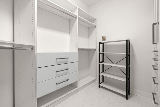 3211 MORAN ROAD, Tampa, FL 33618