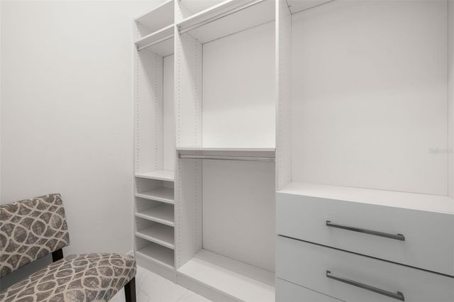 3211 MORAN ROAD, Tampa, FL 33618