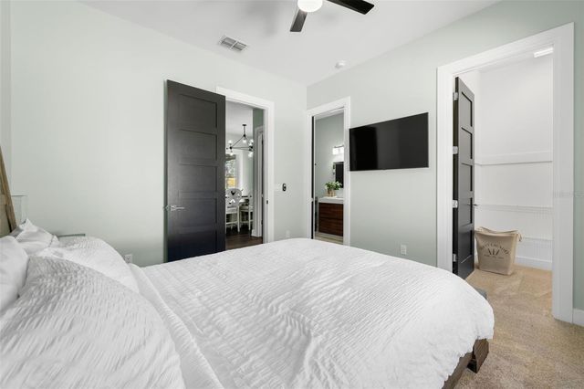 3211 MORAN ROAD, Tampa, FL 33618