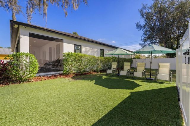 3211 MORAN ROAD, Tampa, FL 33618