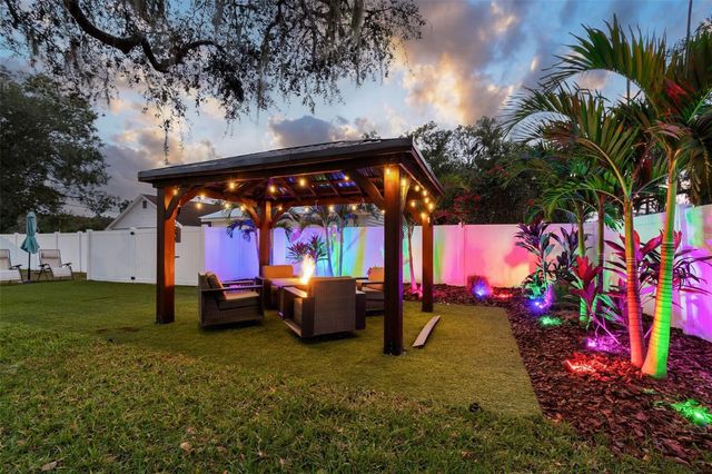 3211 MORAN ROAD, Tampa, FL 33618