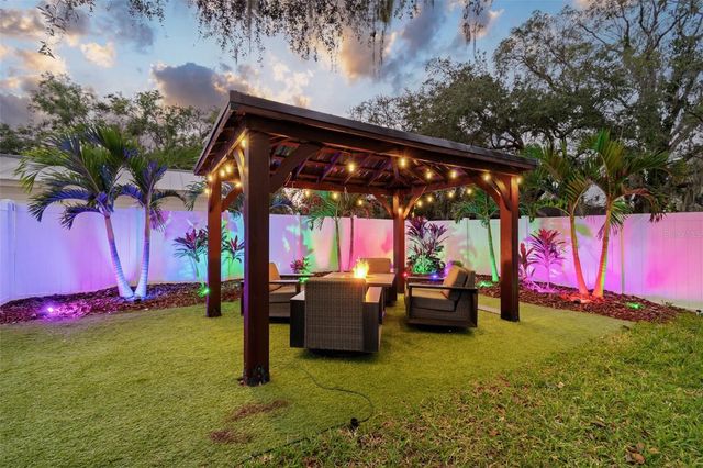 3211 MORAN ROAD, Tampa, FL 33618