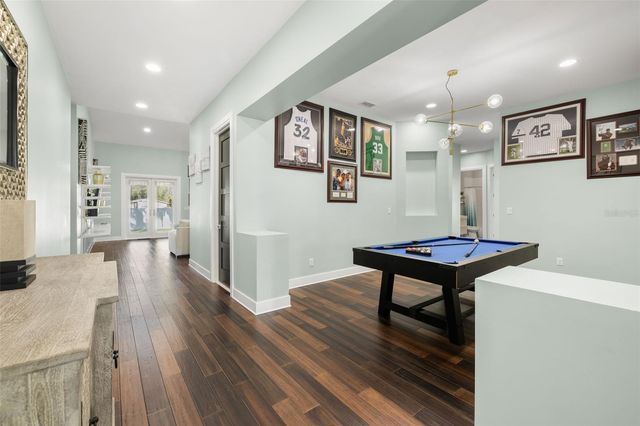 3211 MORAN ROAD, Tampa, FL 33618