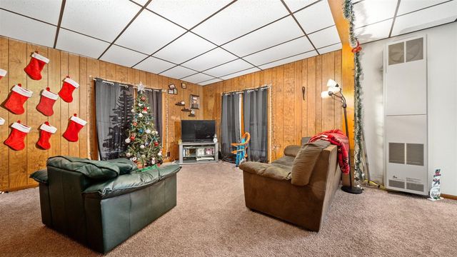 405 W 5th Street, Evart, MI 49631
