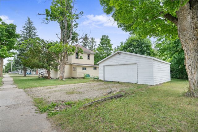 405 W 5th Street, Evart, MI 49631