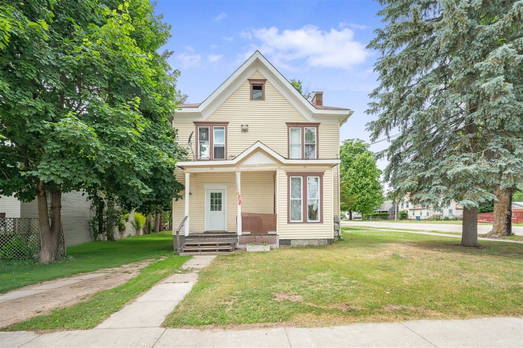 405 W 5th Street, Evart, MI 49631