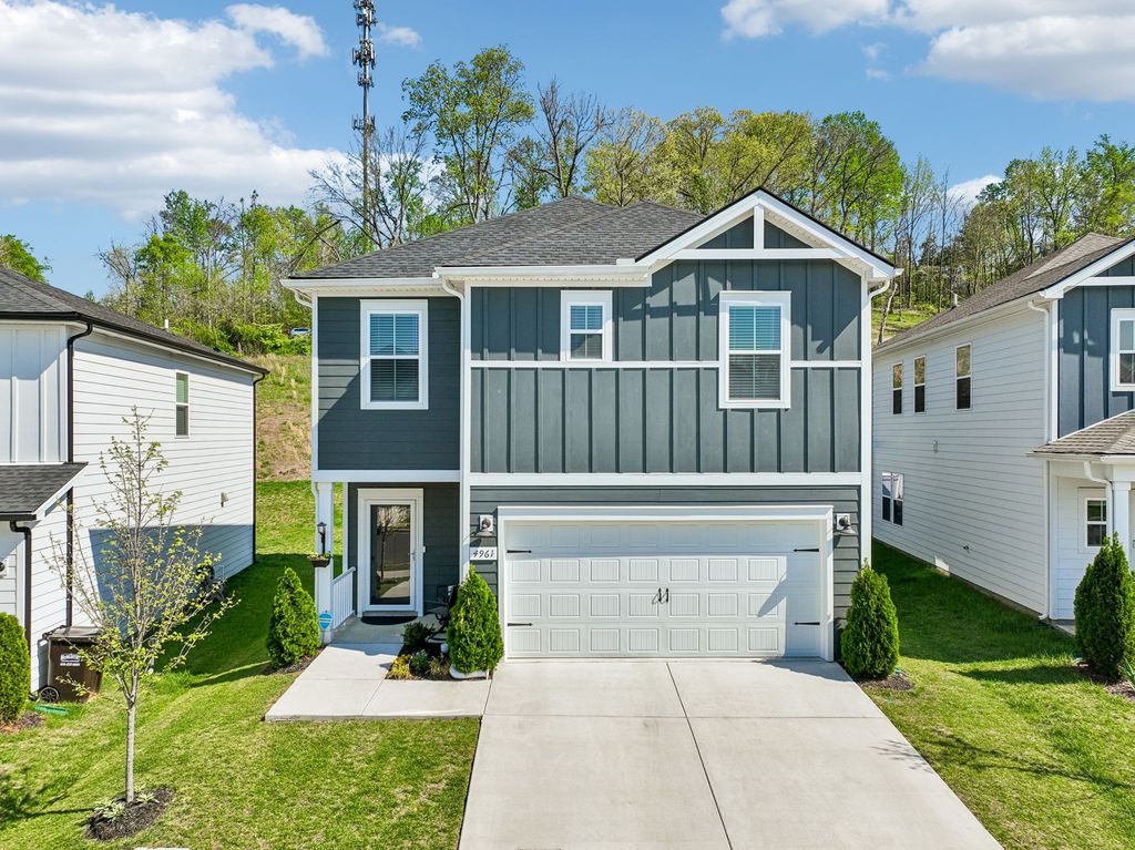 4961 Leesa Ann Ln, Hermitage, TN 37076