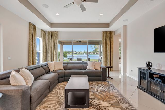 7787 Arbor Crest Way, West Palm Beach, FL 33412