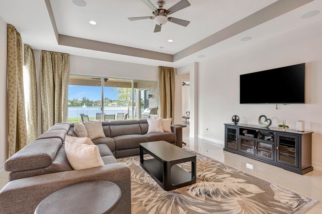 7787 Arbor Crest Way, West Palm Beach, FL 33412