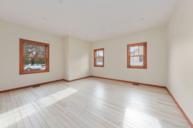 1260 Warwick Street, Uniondale, NY 11553