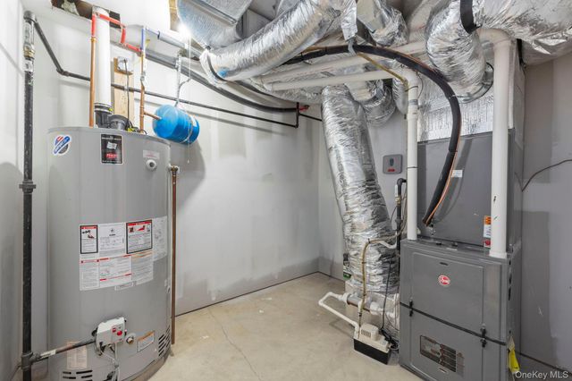 1260 Warwick Street, Uniondale, NY 11553