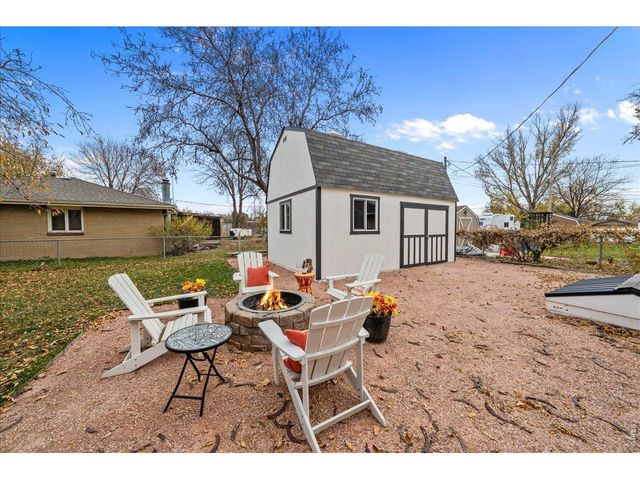 605 6th St, Windsor, CO 80550