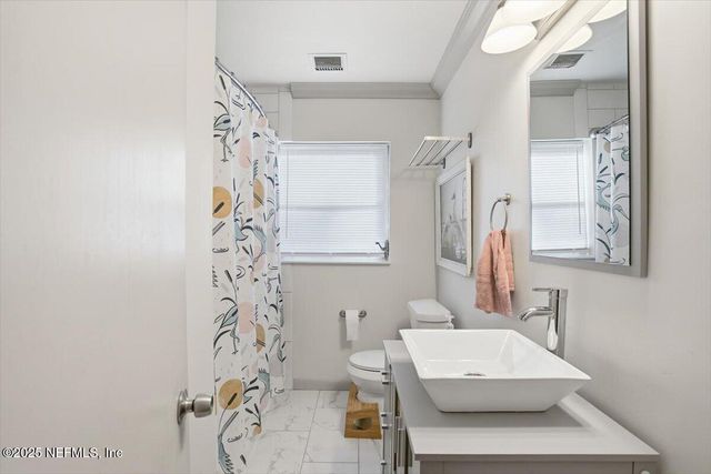 5731 RICHMOND Road, Jacksonville, FL 32210