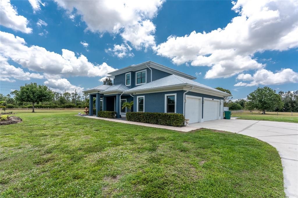 Image 54 of property listing at 30445 TURTLE DOVE LANE, Punta Gorda, FL 33982