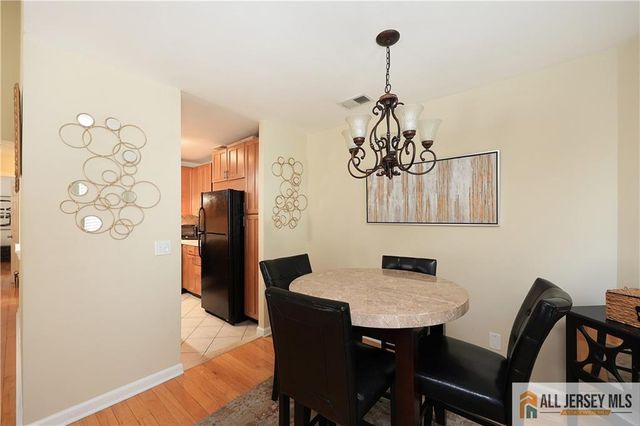 207 Sunshine Court, Sayreville, NJ 08859
