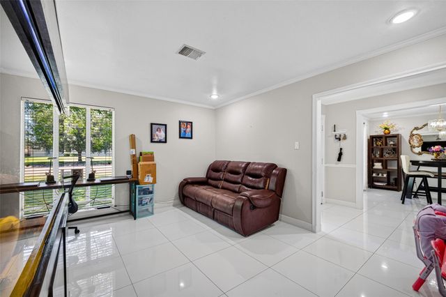 104 Burgundy Lane, League City, TX 77573