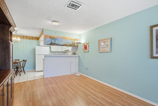 4344 TAHITIAN GARDENS CIRCLE B, Holiday, FL 34691