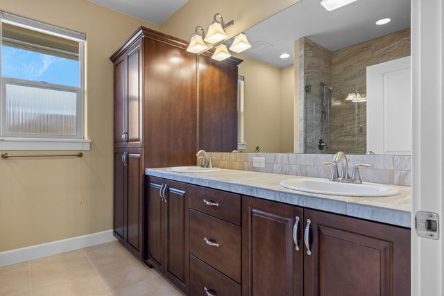 3344 SW Cascade Vista Drive, Redmond, OR 97756