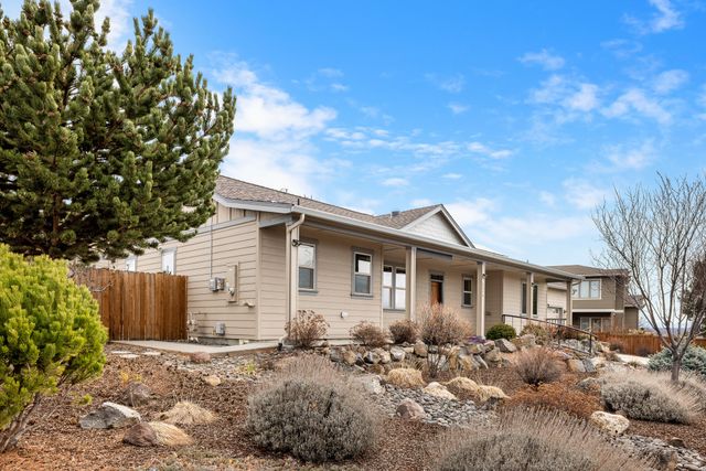 3344 SW Cascade Vista Drive, Redmond, OR 97756