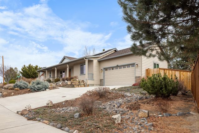 3344 SW Cascade Vista Drive, Redmond, OR 97756