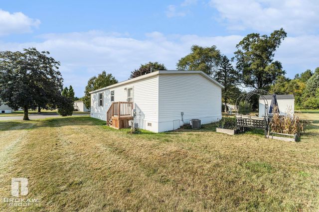 4649 Butternut Street, Clarkston, MI 48348