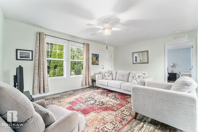 4649 Butternut Street, Clarkston, MI 48348