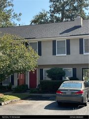 6501 Habersham Street 29, Savannah, GA 31405