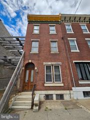 2833 POPLAR ST, Philadelphia, PA 19130