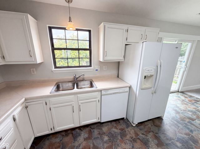8058 Cherrybark Drive, Indianapolis, IN 46236