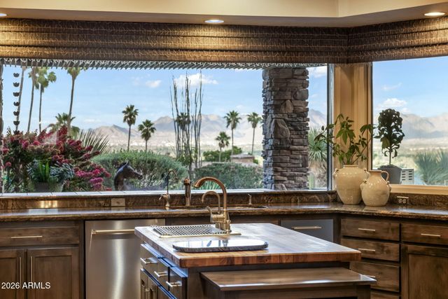 8219 N CHARLES Drive, Paradise Valley, AZ 85253