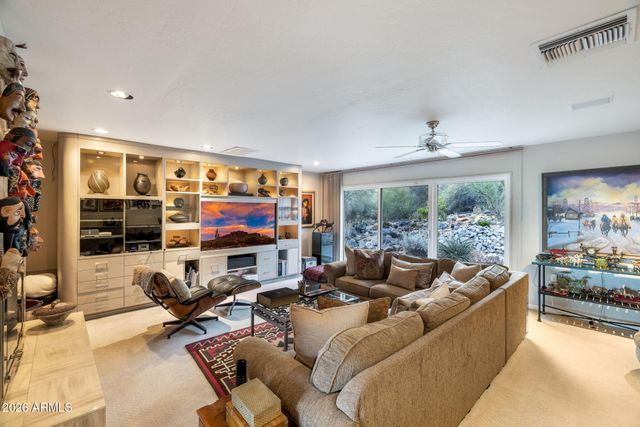 8219 N CHARLES Drive, Paradise Valley, AZ 85253