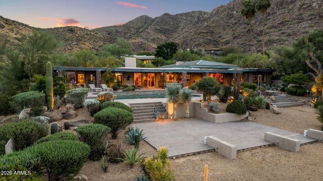 8219 N CHARLES Drive, Paradise Valley, AZ 85253