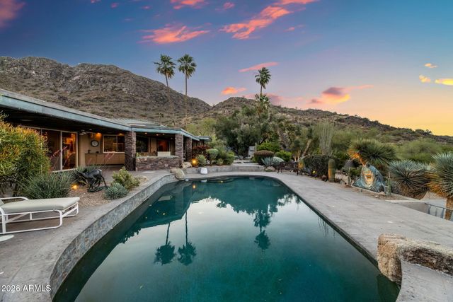 8219 N CHARLES Drive, Paradise Valley, AZ 85253