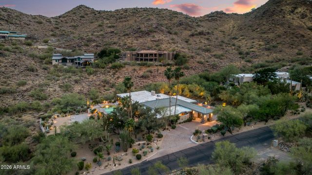 8219 N CHARLES Drive, Paradise Valley, AZ 85253