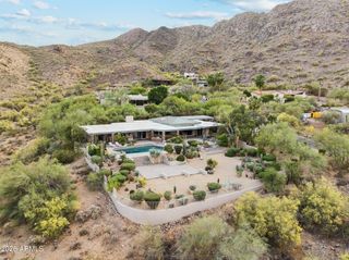 8219 N CHARLES Drive, Paradise Valley, AZ 85253
