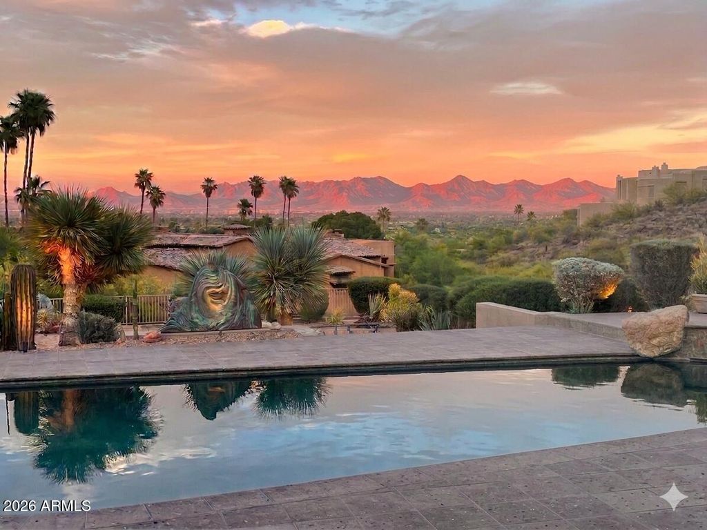 8219 N CHARLES Drive, Paradise Valley, AZ 85253 — photo 2