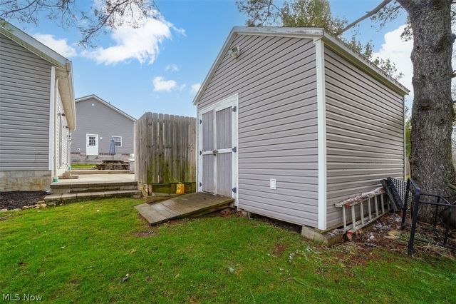 14724 Elm Drive, Newbury, OH 44065