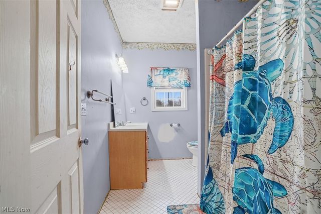 14724 Elm Drive, Newbury, OH 44065