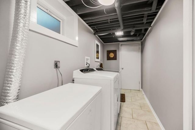 1700 NE 68TH Terrace, Gladstone, MO 64118