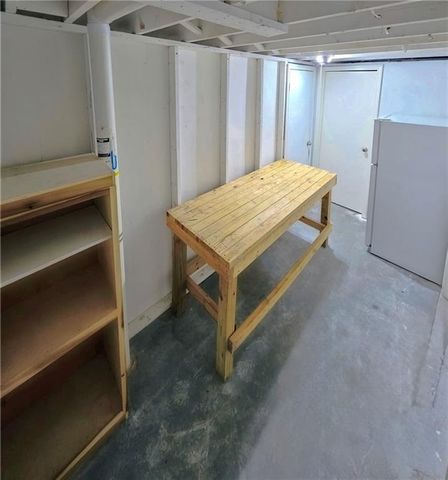 1700 NE 68TH Terrace, Gladstone, MO 64118