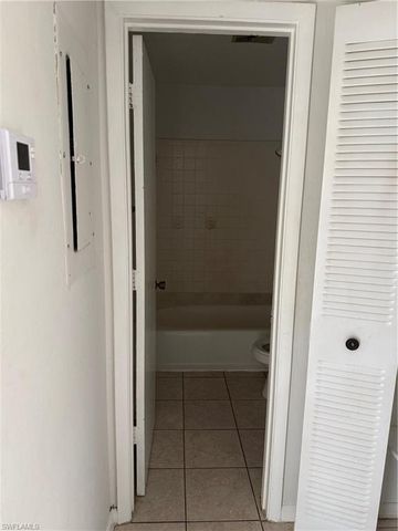 1131 S Loop BLVD, Lehigh Acres, FL 33936