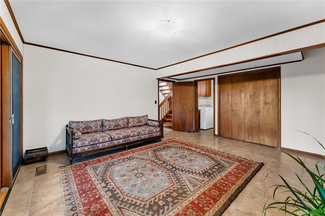 1000 E Oaks Manor Drive, Fayetteville, AR 72703