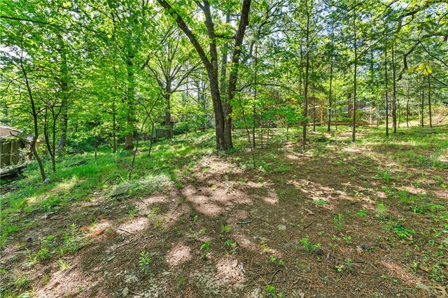 1000 E Oaks Manor Drive, Fayetteville, AR 72703